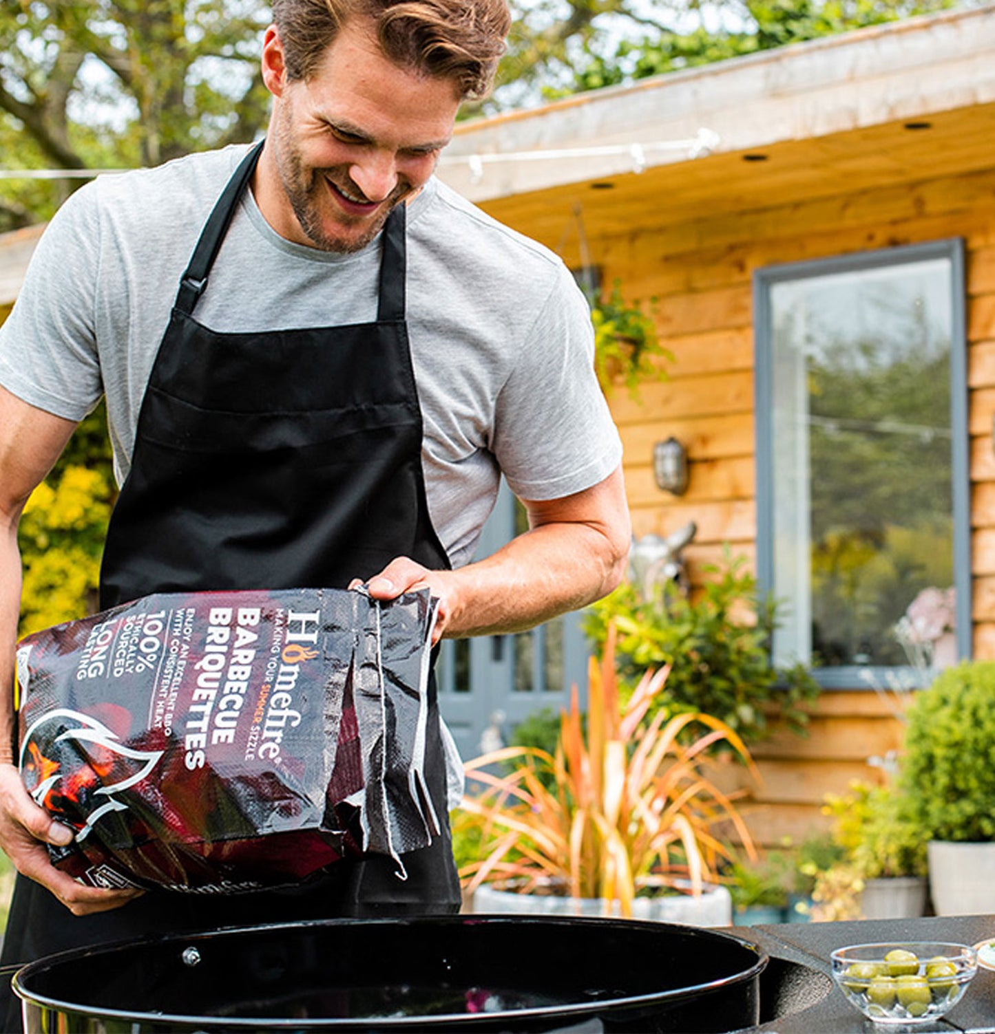 Homefire Barbecue Briquettes