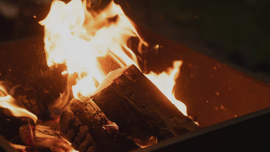 The Best Fuel for Fire Pits: What to Burn for a Cleaner, Longer-Lasting Fire