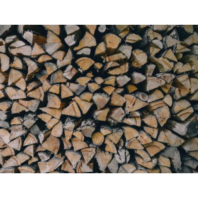 Ultra Dry: Why kiln-dried hardwood logs are superior